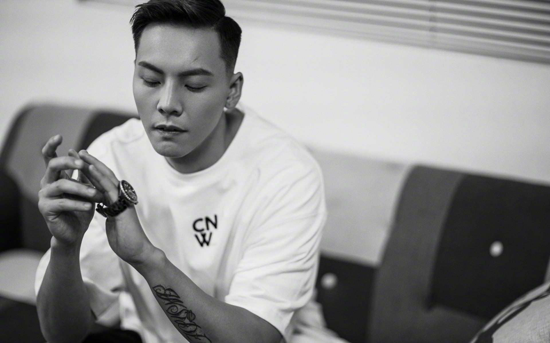 华体会hth登录-法甲新战术频频尝试，精彩配合成最大亮点，法甲新赛季