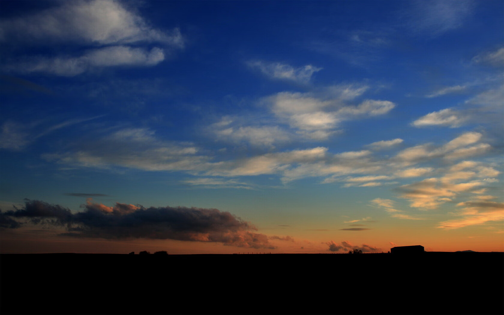 华体会hthapp注册-山东泰山训练营积极备战，山东泰山教练团队