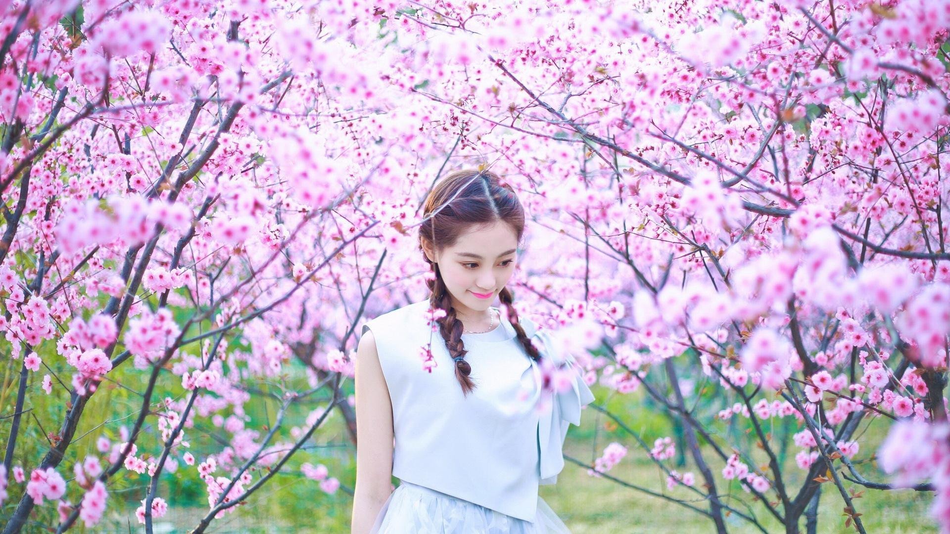 电竞游戏版本更新对职业联赛战略调整的深远影响分析,电子竞技版本变化太频繁