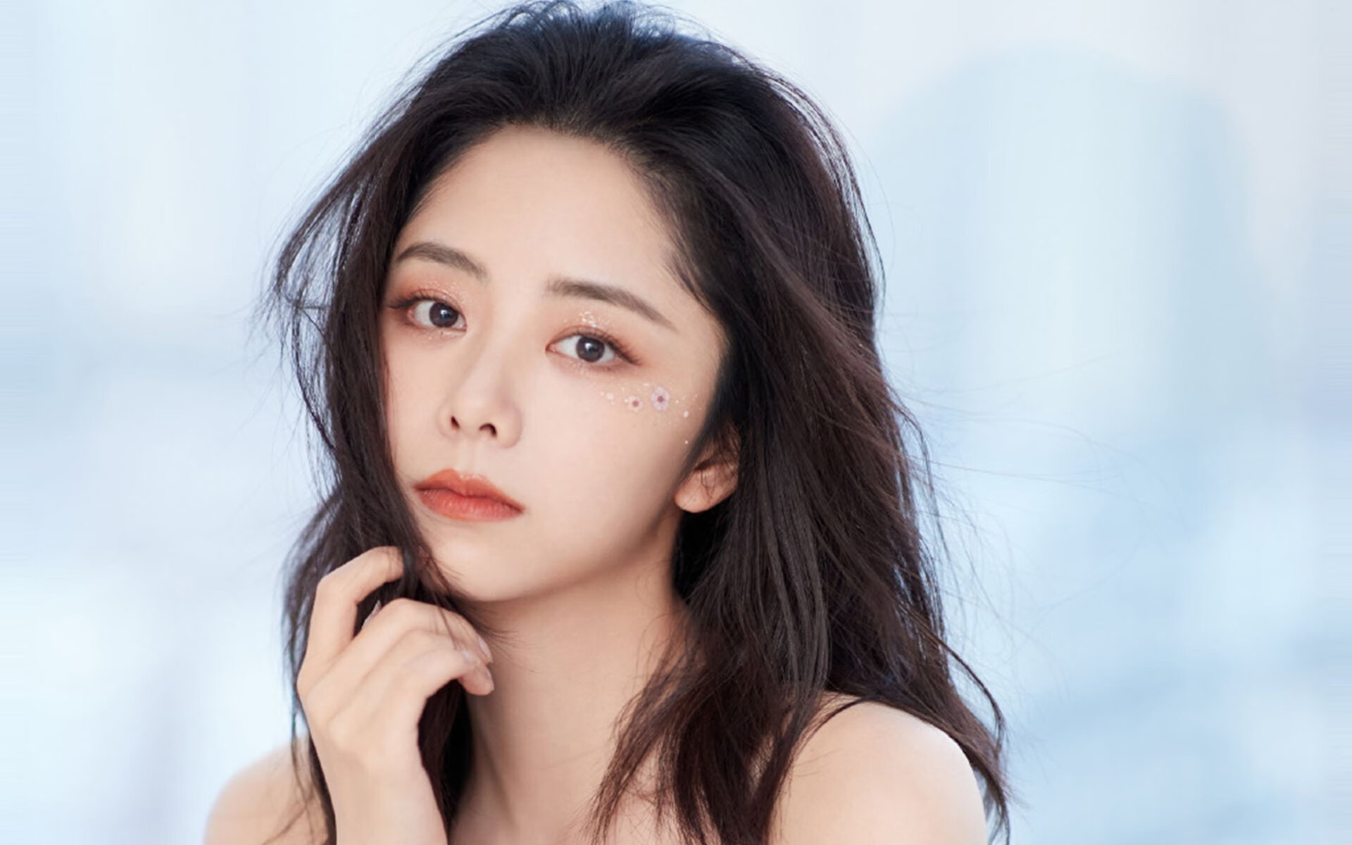 华体会hth官网入口-足球巨星因伤将缺席接下来的几场比赛，被足球耽误的演员